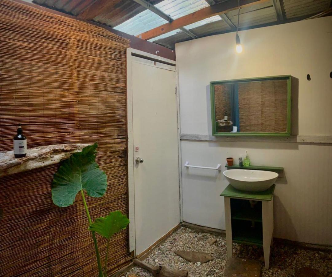 Rustica - Tropical Holiday Retreat Cannonvale Eksteriør bilde